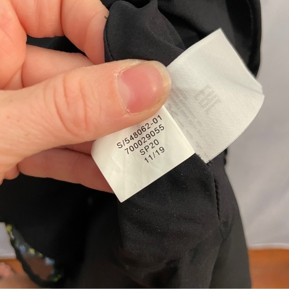 Banana Republic Black Floral Dress Flutter Sleeve V-Neck Cinch Dress - Picture 16 of 16